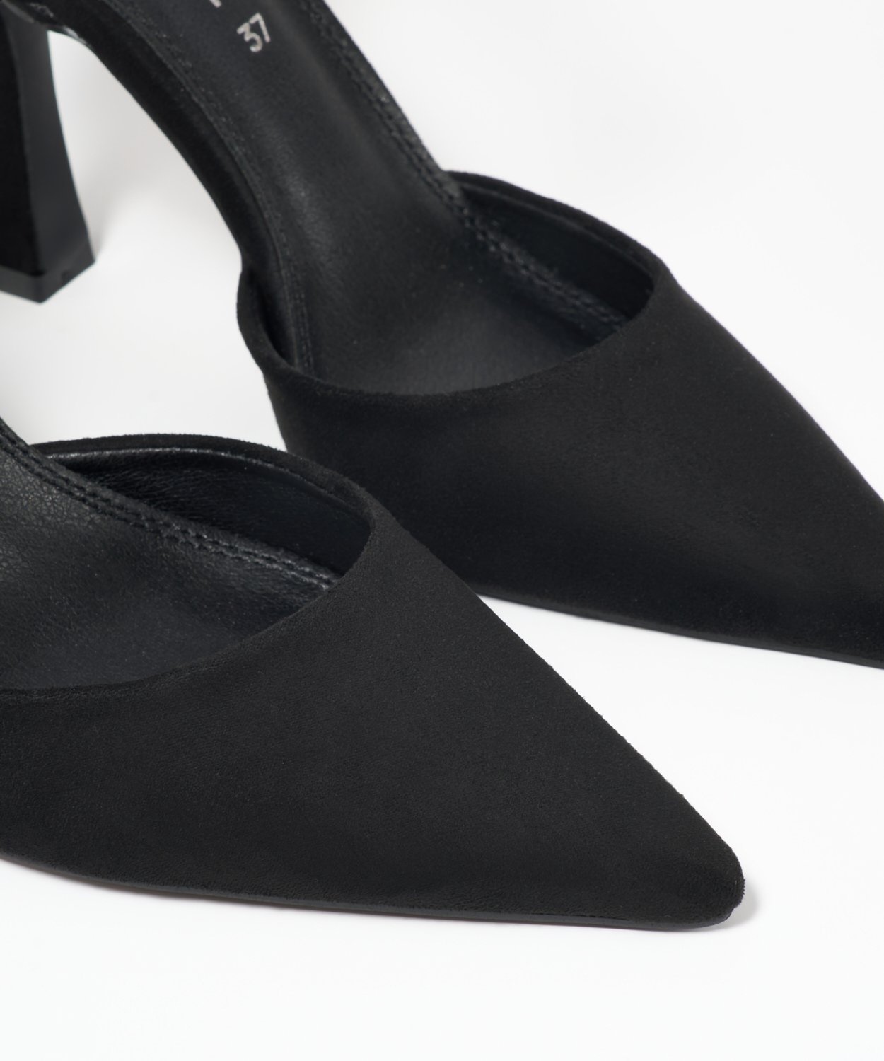 Sapatos salto image number null